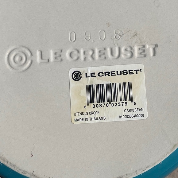 Le Creuset Utensil Crock (Color: Caribbean) - Picture 4 of 6